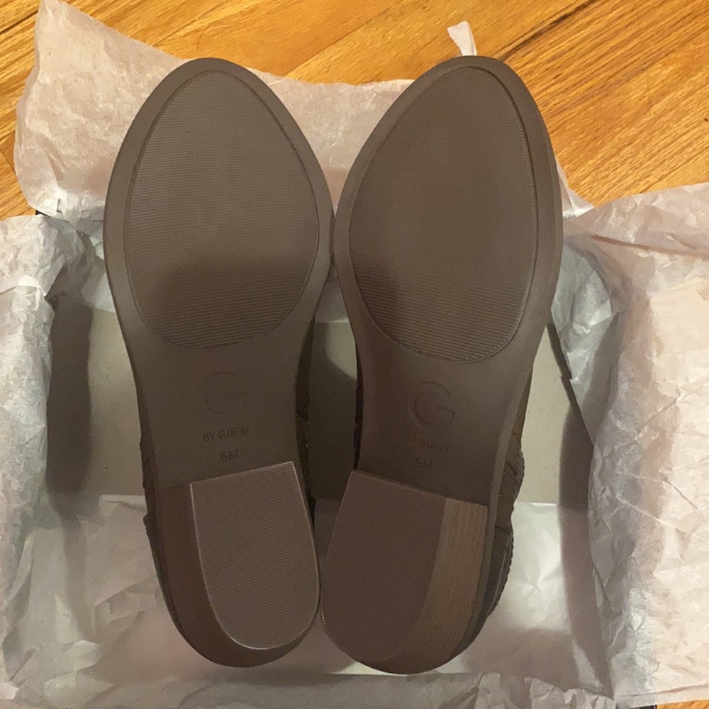 GUESS Booties - Picture 3 of 5